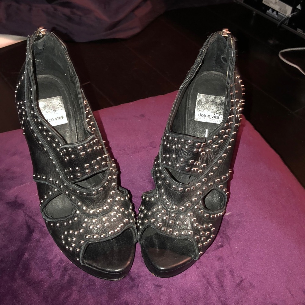 Dolce Vita Saber Cut Out Heels